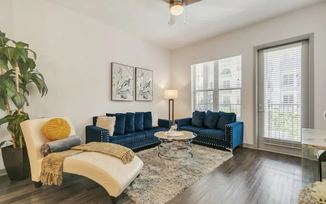 photo 2 of Maison De Luxe Brand New Cozy, Prime Location 1 Bedroom Condo by Redawning