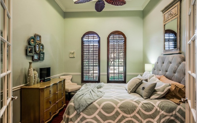 photo 3 of MAJ8978 4 Bedroom Holiday Home by Marco Naples Vacation Homes