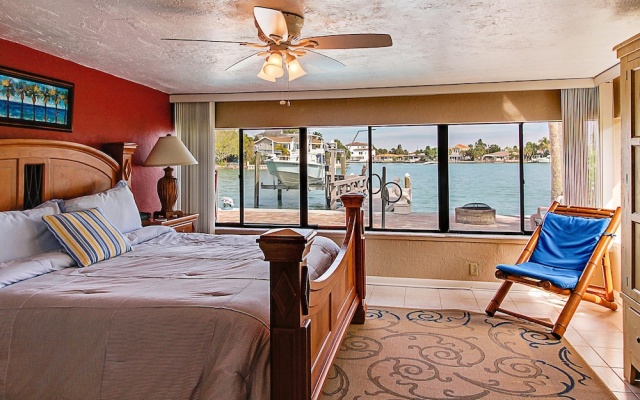 photo 4 of Manatee Home