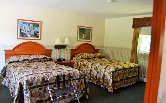 photo 4 of Maple Terrace Motel
