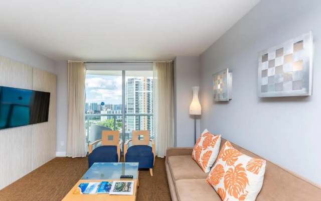 photo 5 of Marenas Resort Sunny Isles 25 Floor Ocean view 1/1