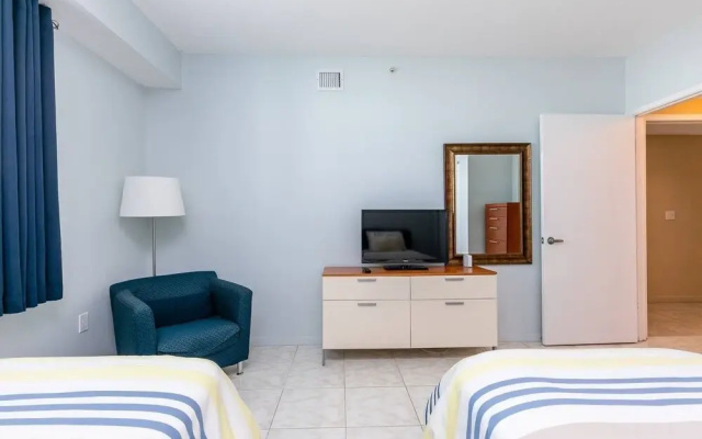photo 4 of Le Marina Bay 707 by Go Florida Condo, Sunny Isles.