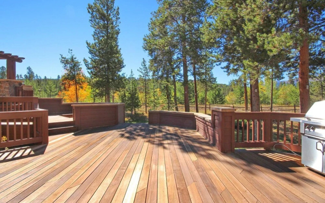 photo 4 of Marksberry Lodge 4 Bedroom Home by RedAwning