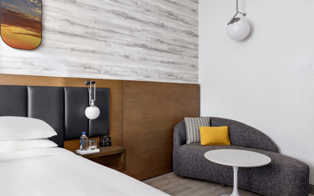 photo 3 of Marriott New York JFK Airport