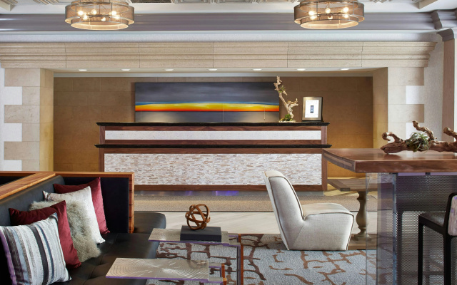 photo 2 of Rochester Airport Marriott