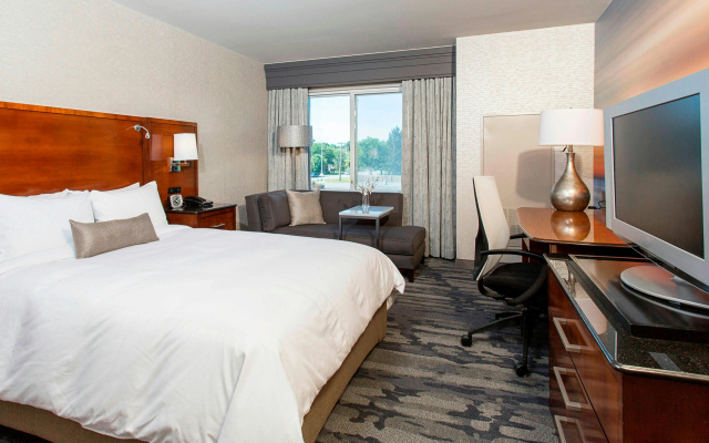 photo 5 of Rochester Airport Marriott
