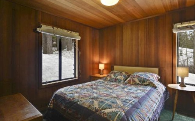 photo 3 of Alpine Meadows Mineral Springs Getaway