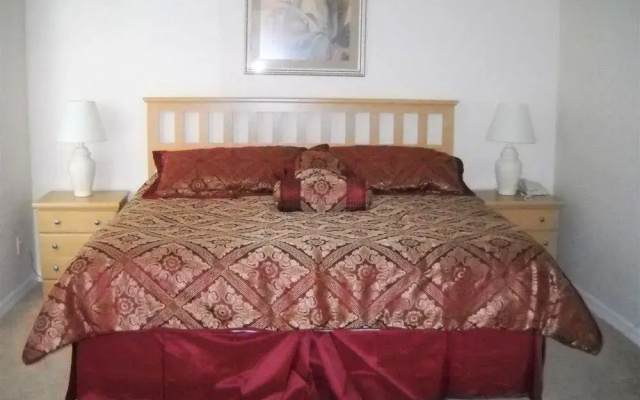photo 4 of Mary Poppin's Playhouse - 3 Br townhouse by RedAwning