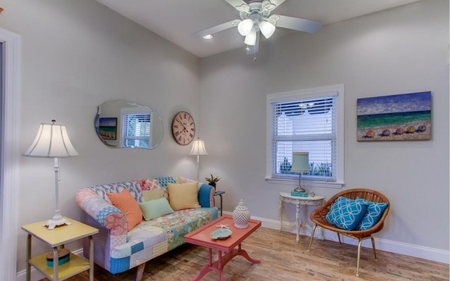 photo 2 of Maxs Studio