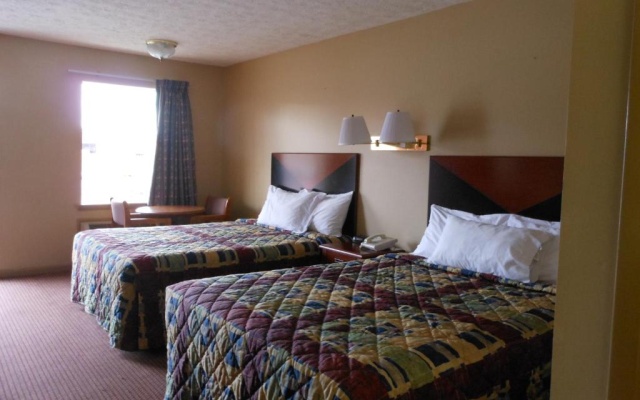 photo 4 of McClellan Inn Anniston