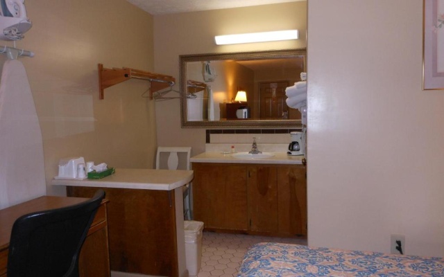 photo 5 of McClellan Inn Anniston