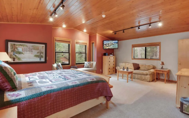 photo 3 of Lake Tahoe Treasure! Minutes From Beach & Skiing