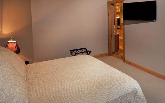 photo 4 of Meadow Brook Chalet