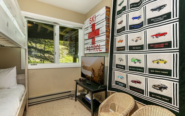 photo 3 of J1 Meadow Creek Miniums 3 Bedroom Condo by RedAwning