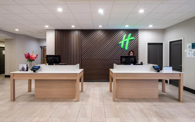photo 2 of Holiday Inn Poughkeepsie