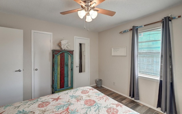 photo 5 of Mermaid's Landing 2 Bedroom Cottage by RedAwning