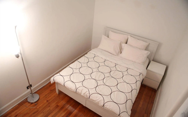 photo 4 of Metro Studio Apartment in Kipsbay