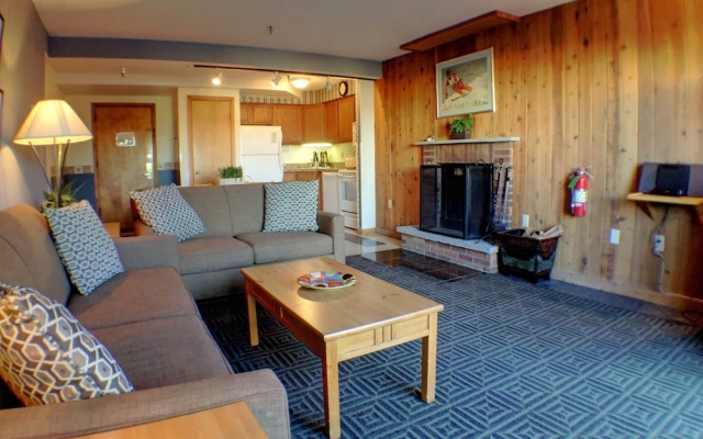 photo 5 of Mg 3c13 - Mt. Green Resort 2br/2ba: Steps To Killington