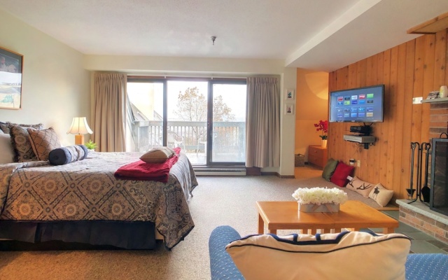 photo 4 of Mg 3d11 - Mt. Green Studio: Sleeps 4. Close To Skiing!