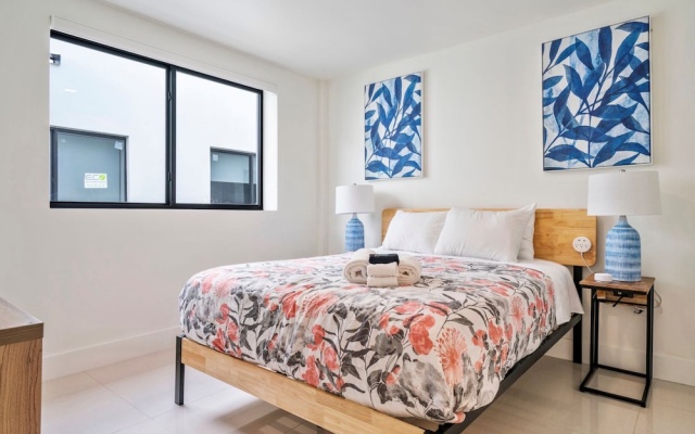 photo 2 of Miami Suite 303