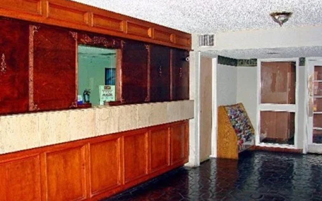 photo 2 of Motel 6 San Antonio TX I-35 North Corridor