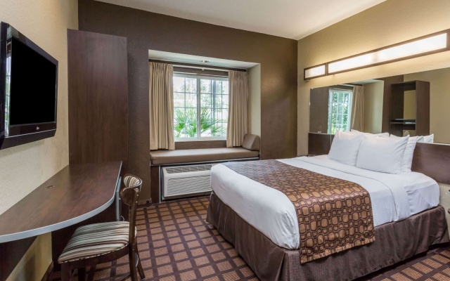 photo 3 of Microtel Inn & Suites by Wyndham Jacksonville Airport