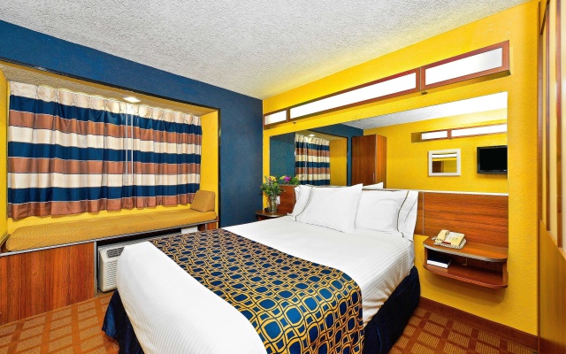 photo 3 of Microtel Inn & Suites by Wyndham New Braunfels