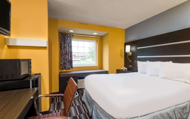 photo 5 of Microtel Inn & Suites by Wyndham Dayton/Riverside OH