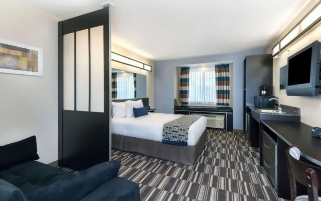 photo 5 of Microtel Inn & Suites By Wyndham Baton Rouge Airport