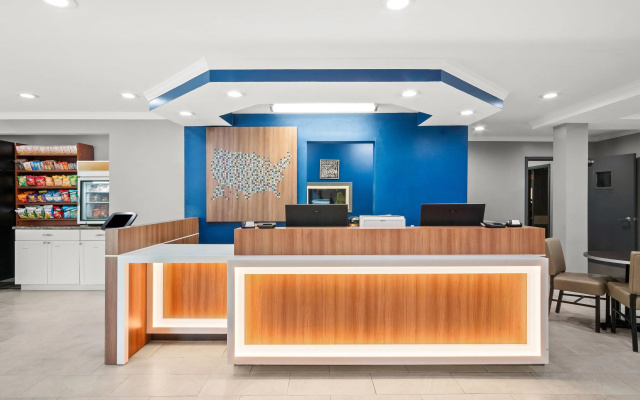 photo 2 of Microtel Inn by Wyndham Lexington