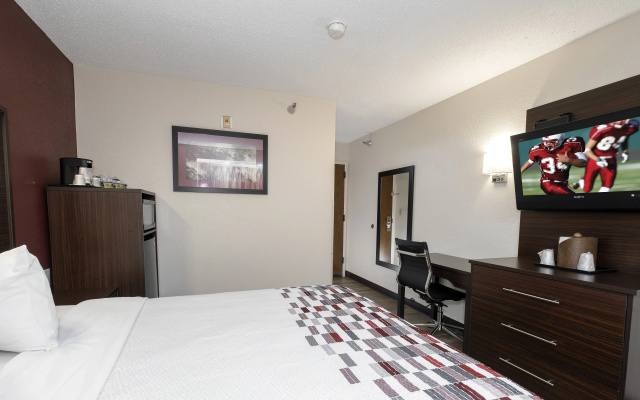 photo 4 of Red Roof Inn Springfield, MO
