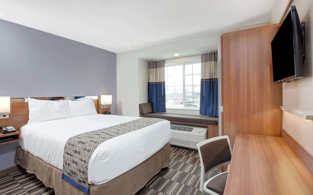 photo 4 of Microtel Inn & Suites By Wyndham Philadelphia Airport Ridley