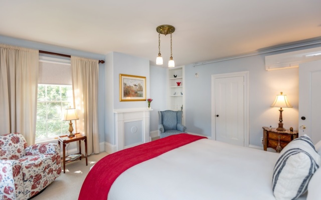 photo 5 of Middle Street Inn