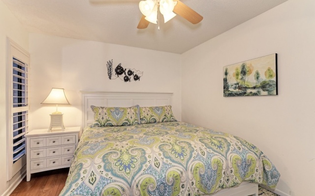 photo 3 of Midnight Cove Ii 612f - Bayside Beauty! 2 Bedroom Condo