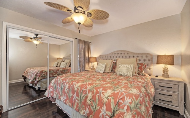 photo 3 of Midnight Cove Ii 614f - Beautiful Bayside Location! 2 Bedroom Condo