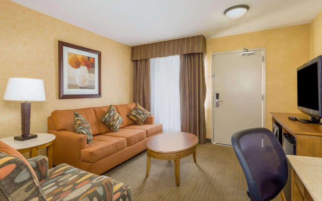 photo 3 of Wyndham Garden Phoenix Midtown