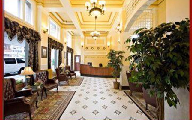 photo 3 of Milner Hotel