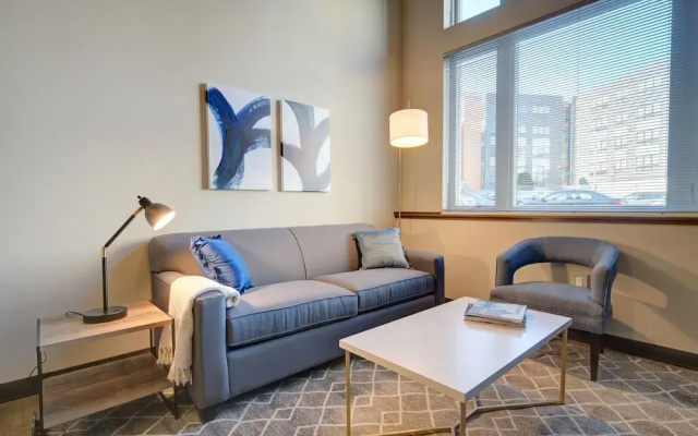 photo 4 of Milwaukee Alluring 1BD 1BA Downtown Apartment