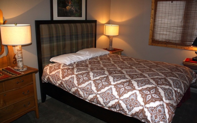 photo 2 of Miners Candle 3 By Peak Property Management