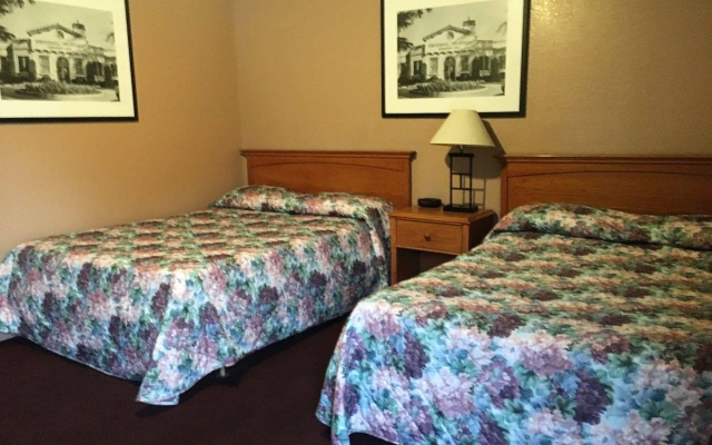 photo 5 of Mission Motel
