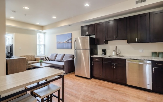 photo 5 of Modern 2 BED Bath Near Center City&university City