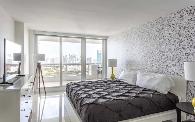 photo 2 of Modern and Bright Penthouse With Ocean View