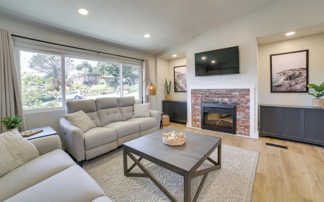 photo 4 of Pet-friendly Monterey Home 2 Mi to Beach