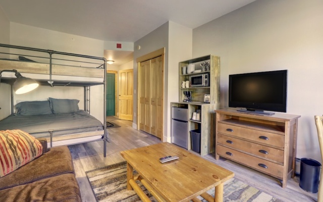 photo 4 of Modern Hotel Room in Center Village - TM225A by Redawning