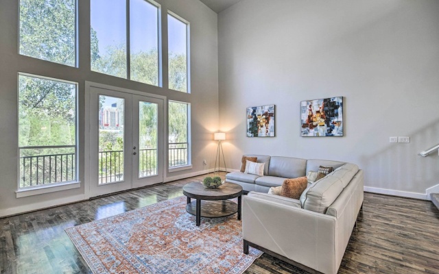 photo 3 of 3-story Houston Townhome: 1 Mi to Minute Maid Park