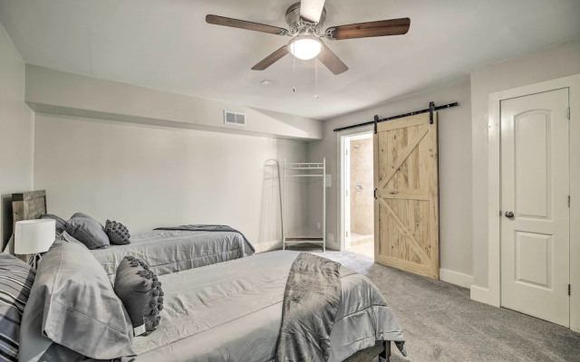 photo 5 of 3-story Houston Townhome: 1 Mi to Minute Maid Park