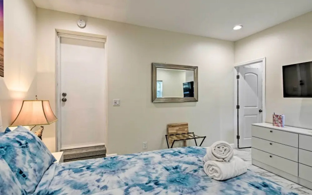 photo 5 of 1 Block to Deerfield Beach: Studio w/ Fire Pit!