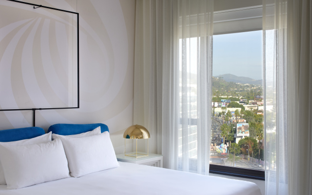 photo 3 of Mondrian Los Angeles