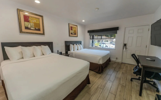 photo 2 of Monterey Surf Inn