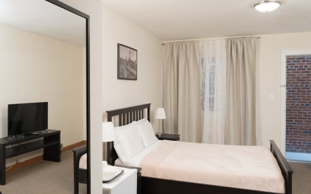 photo 5 of Moon Inn